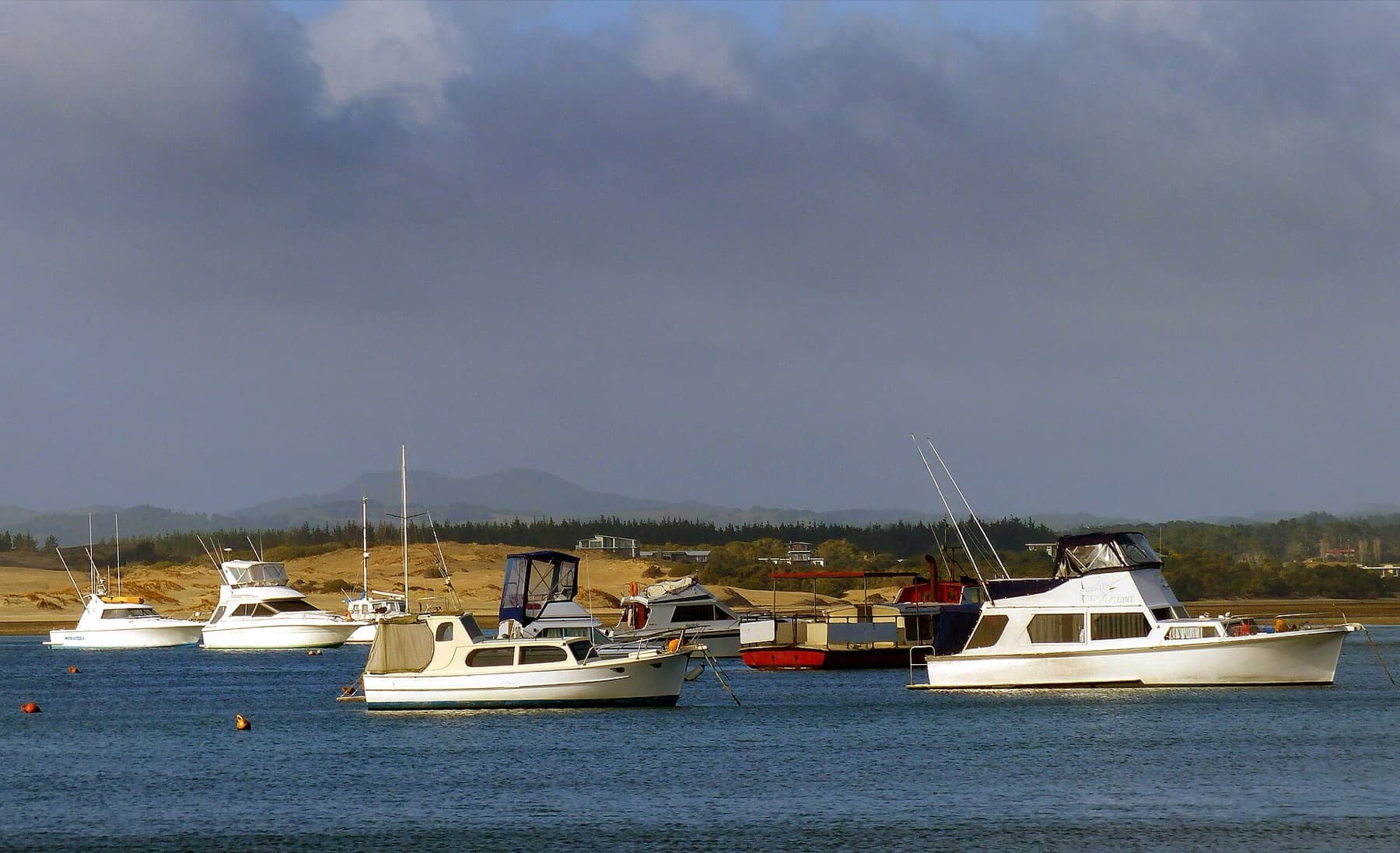 Mangawhai Heads anchorage. NZ (19908081190)