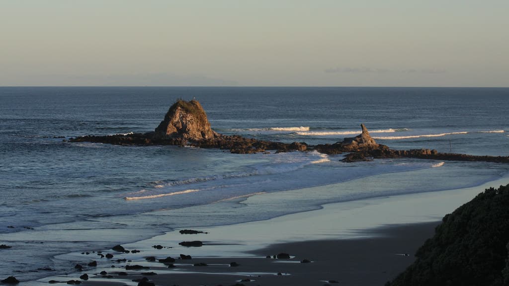 Sentinel Rock, Mangawhai Heads